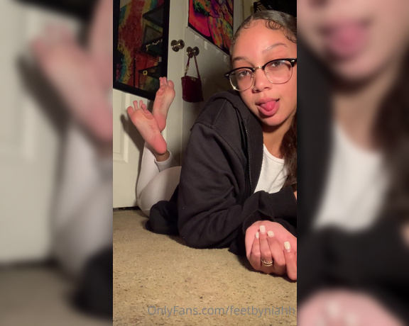 Goddess niah aka Niahnastyyfeet OnlyFans - Smelling my shoes on FaceTime with you