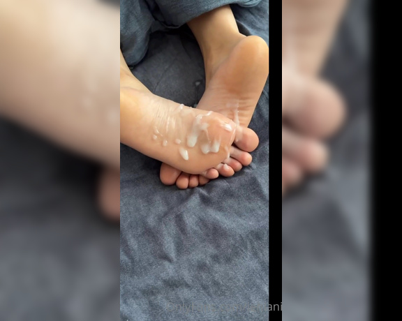 Kala Lehlani aka Lehlani OnlyFans - I was sleeping & then I felt something all over my soles