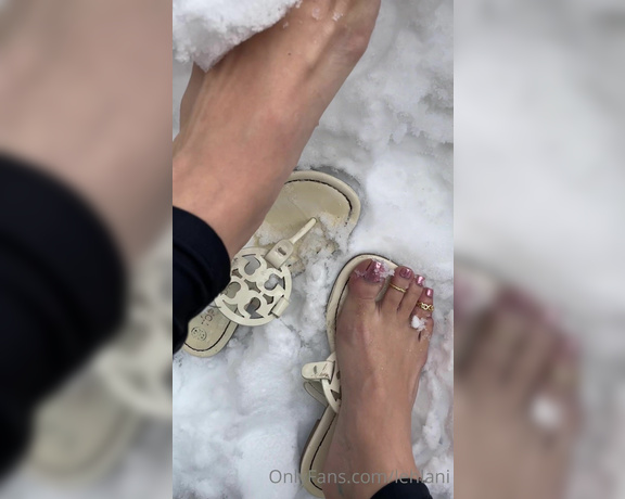 Kala Lehlani aka Lehlani OnlyFans - Freezing my pretty little toes off for
