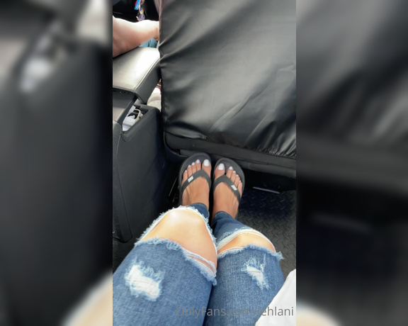 Kala Lehlani aka Lehlani OnlyFans - Ubie with the cute toes swipe some mani pedi pics 1