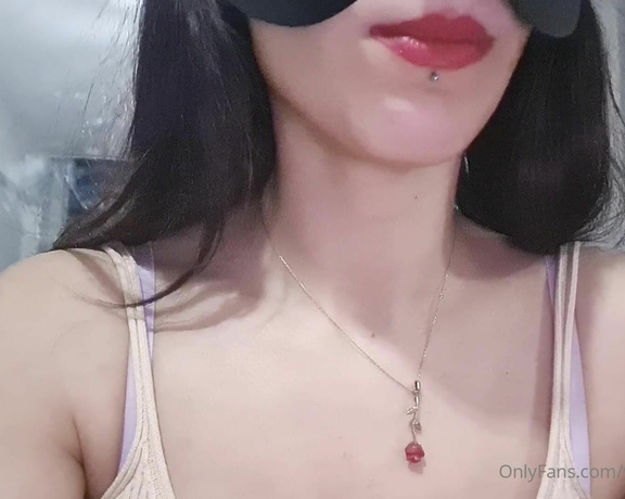 Melek aka Barbiemelek OnlyFans - #cigarette #smoke