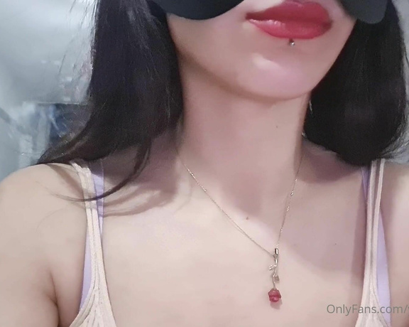 Melek aka Barbiemelek OnlyFans - #cigarette #smoke