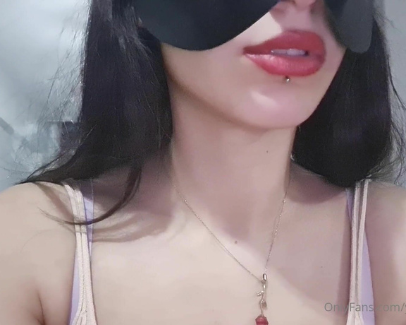 Melek aka Barbiemelek OnlyFans - #cigarette #smoke