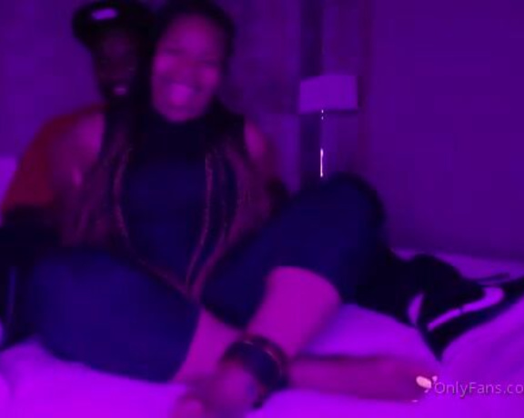 Monae aka Theemonae OnlyFans - Tickle tort w @feetandtickles843