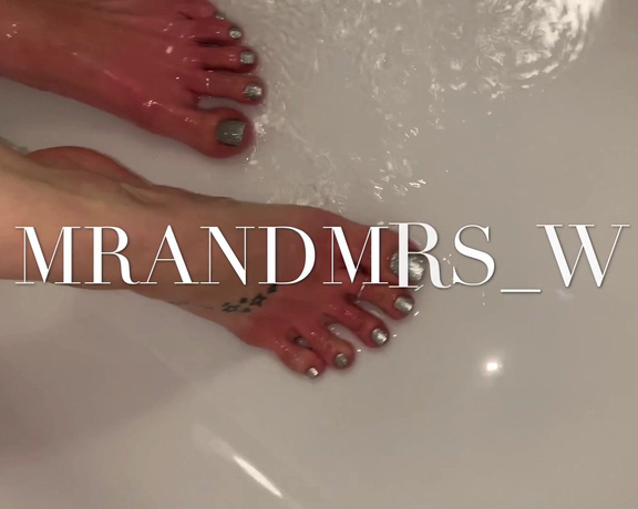 MrandMrs_W aka Mrandmrs_w OnlyFans - Mrs W’s sexy legs and new pedicure in the shower