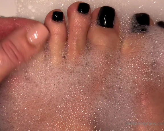 MrandMrs_W aka Mrandmrs_w OnlyFans - I know you love the beautiful shape of my sexy gloss black nails, my lovely long slender toes and