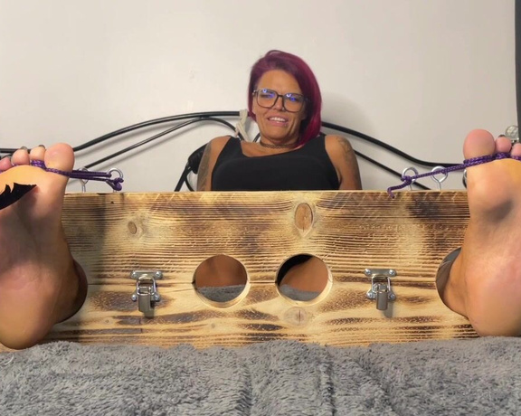 MsMaddy aka Madsoles_1 OnlyFans - When Tickle HQ got me in the stocks and tied my toes I had no escape from what to come A couple