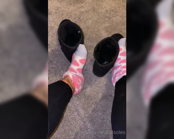 MsMaddy aka Madsoles_1 OnlyFans - Home from work sock removal look at those soles!!