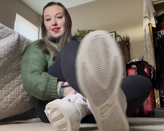 Porcelain Goddess aka Porcelainfeets OnlyFans - Shoe removal for my pups