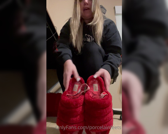 Porcelain Goddess aka Porcelainfeets OnlyFans - A little video talking about my week and showing you my feetslippers