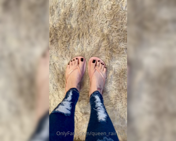 Queen Rainha aka Queen_rainha_ OnlyFans - I love my feet