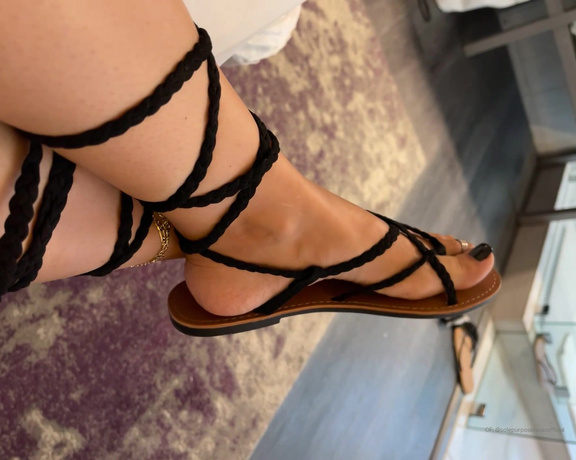 Sole Purpose Texas Feet aka Solepurposetexasofficial Onlyfans - You have 3 min to cum without making a single sound