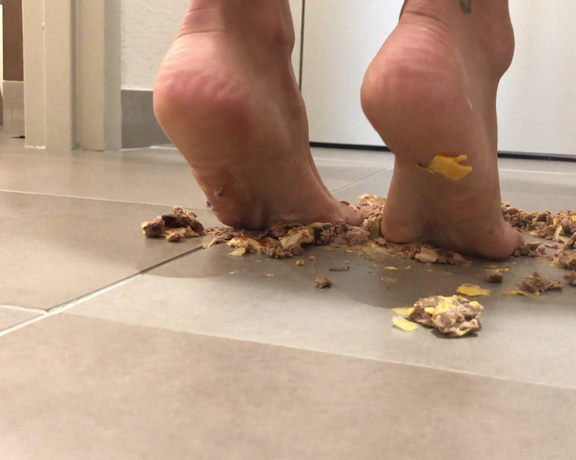 Sole Purpose Texas Feet aka Solepurposetexasofficial Onlyfans - Burger smash