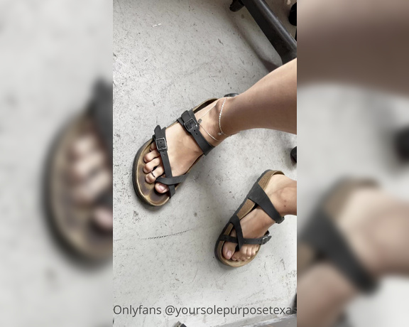 Sole Purpose Texas Feet aka Solepurposetexasofficial Onlyfans - Would you cum on my feet at work