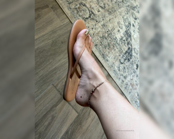 Sole Purpose Texas Feet aka Solepurposetexasofficial Onlyfans - I want you to cum all over my arch!