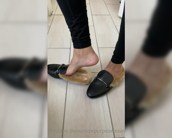 Sole Purpose Texas Feet aka Solepurposetexasofficial Onlyfans - These are gonna get my soles nice and sweaty for you