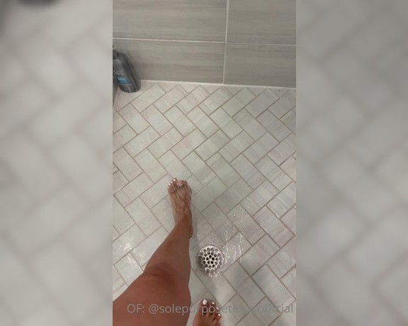 Sole Purpose Texas Feet aka Solepurposetexasofficial Onlyfans - Love the lighting in my new shower Lots of new content to cum!