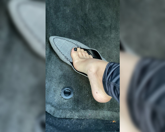 Sole Purpose Texas Feet aka Solepurposetexasofficial Onlyfans - Shoe play