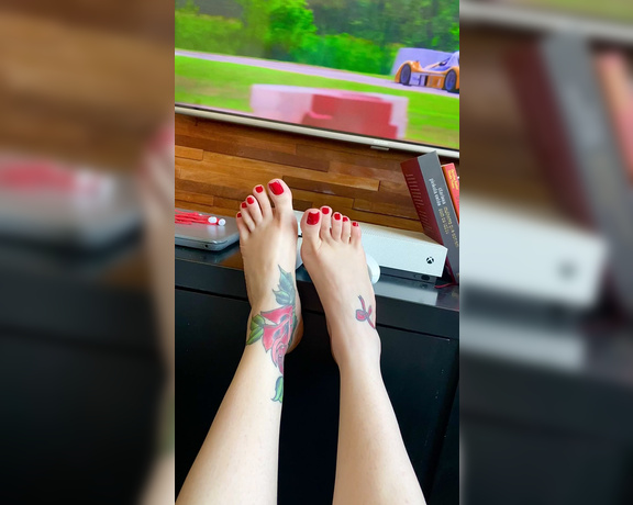 Queen Rainha aka Queen_rainha_ OnlyFans - My feet for youMeus ps para voc