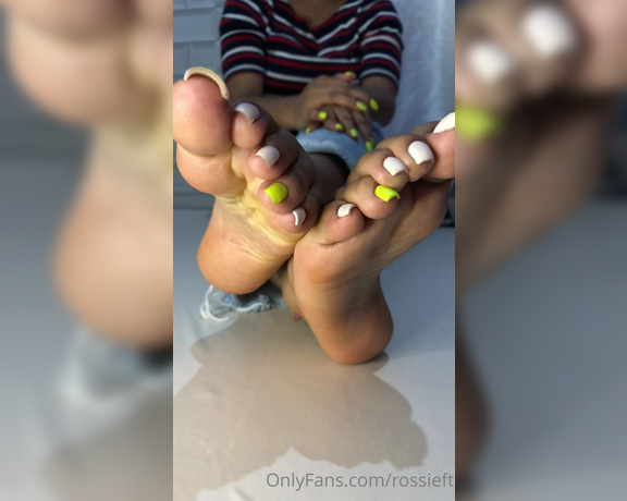RossieM aka Rossieft OnlyFans - Wrinkling my soles for you