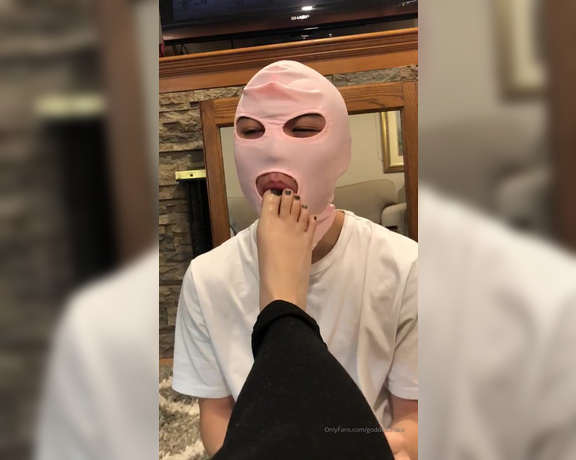 Tina aka Reigntina OnlyFans - You wish I could let you suck on my toes while I shoved my whole foot in your mouth