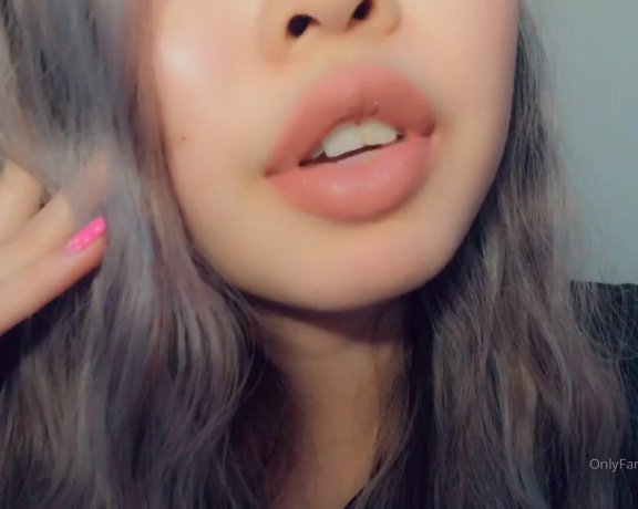 Tina aka Reigntina OnlyFans - My lips make you weak as fuck