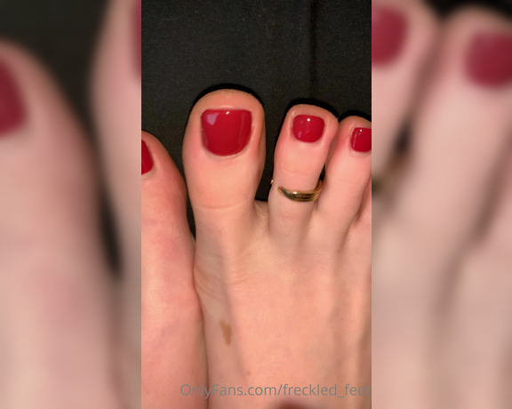 Freckled Feet aka Freckled_feet OnlyFans - I FINALLY got a pedi and omg I feel so sexy