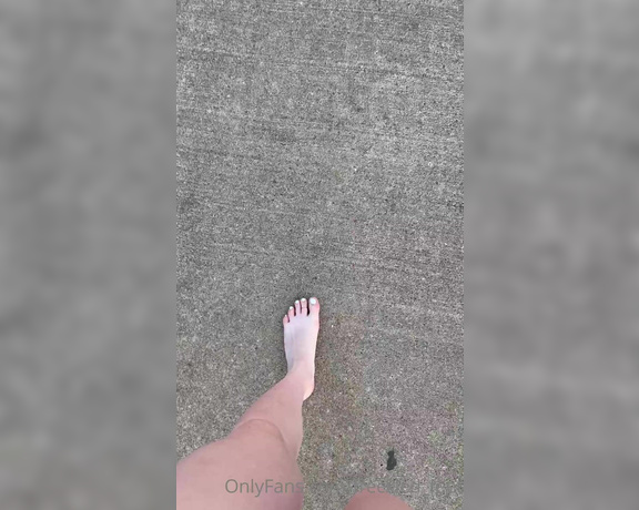Freckled Feet aka Freckled_feet OnlyFans - Enjoying the summer sun 1