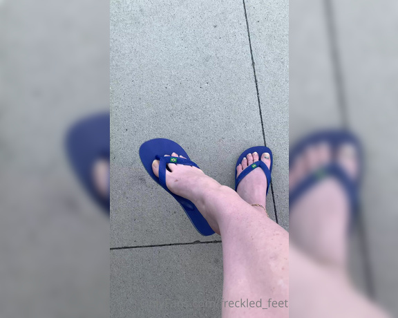 Freckled Feet aka Freckled_feet OnlyFans - A casual flip flop dangle for y’all Please ignore my bruised toenail