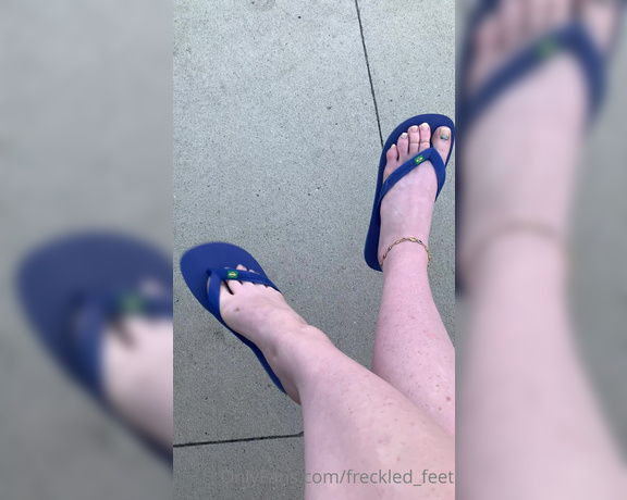 Freckled Feet aka Freckled_feet OnlyFans - A casual flip flop dangle for y’all Please ignore my bruised toenail