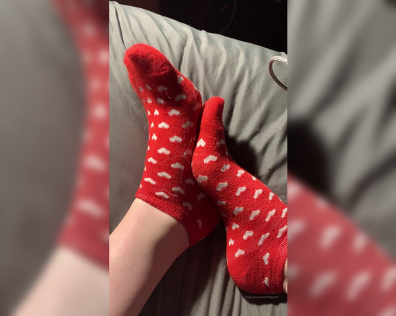 Freckled Feet aka Freckled_feet OnlyFans - Happy Valentine’s Day! Remember, Valentine’s Day is an overrated, capitalist scam! Valentine’s Day 1