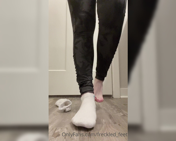 Freckled Feet aka Freckled_feet OnlyFans - A simple sweaty sock strip