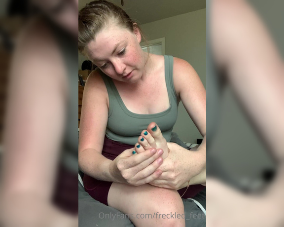 Freckled Feet aka Freckled_feet OnlyFans - My flexibility is getting a little better! So I was able to sniff my toes after my workout and even