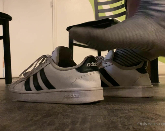 Freckled Feet aka Freckled_feet OnlyFans - Public shoe play with my adidas at the bar