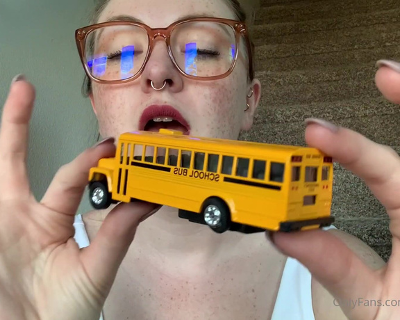 Freckled Feet aka Freckled_feet OnlyFans - I absolutely demolished this poor little bus