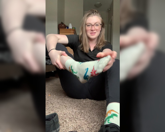 Freckled Feet aka Freckled_feet OnlyFans - A little shoe socks strip after my shift at Sbux