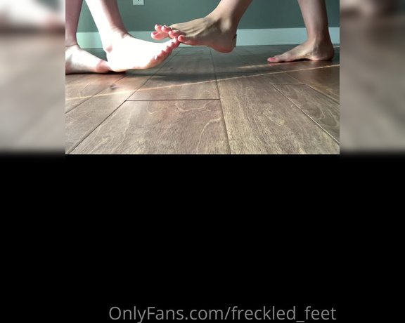 Freckled Feet aka Freckled_feet OnlyFans - Double giantess with @kt solez