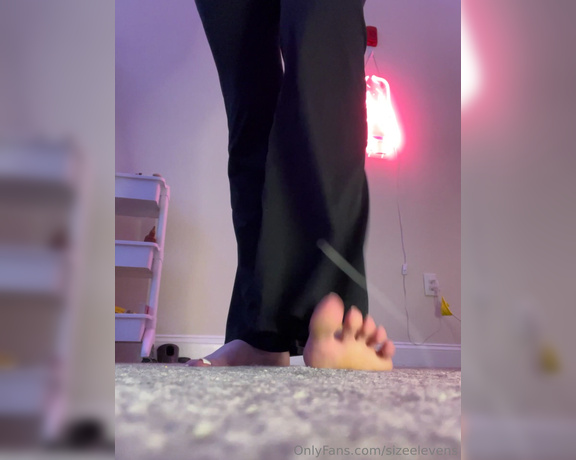 Becca Foxx Feet aka Sizeelevens OnlyFans - Where’s my tiny 24