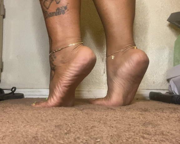 Dissa aka Dissatoes OnlyFans - Tippy toes