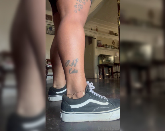 Dissa aka Dissatoes OnlyFans - These vans are old and dirty ! Can you imagine how they smell