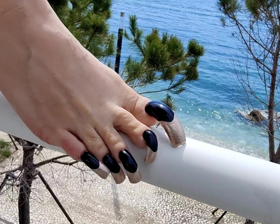 Lora Long Nails aka Loralongnails OnlyFans - Nails, Heels, Embankment, Sea