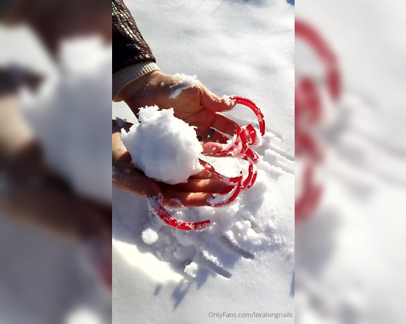 Lora Long Nails aka Loralongnails OnlyFans - Snow & Long RED Nails Wonderful white snow fell today Do you like