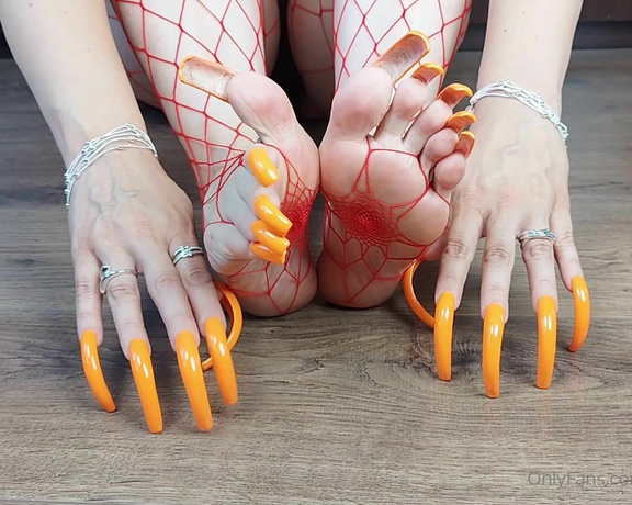 Lora Long Nails aka Loralongnails OnlyFans - ASMR toenails tapping  Orange Nails