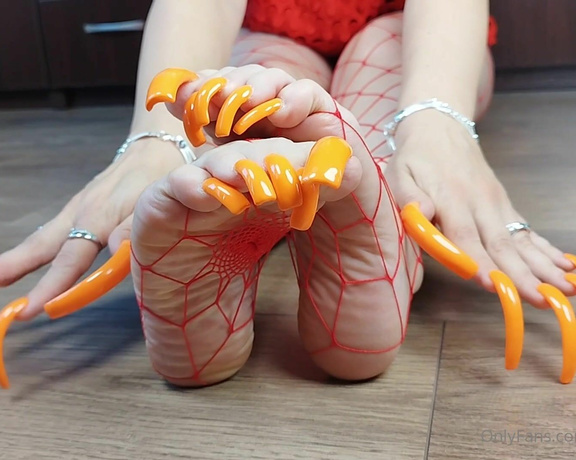 Lora Long Nails aka Loralongnails OnlyFans - ASMR toenails tapping  Orange Nails