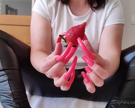 Lora Long Nails aka Loralongnails OnlyFans - Strawberry Delight Creamy Indulgence with Pink Nails