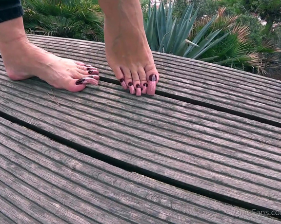 Lora Long Nails aka Loralongnails OnlyFans - I walk near the cliff Long toenails Here I will show you how I take off my socks and sneakers,