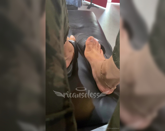 Mama Rican aka Ricansoless OnlyFans - Watch my toes curl & my thick arches wrinkle as I record my feet while I’m getting my arm tattooed