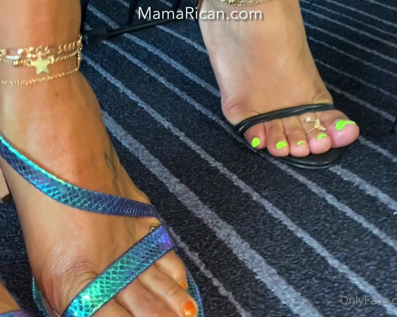 Mama Rican aka Ricansoless OnlyFans - I love a pair of strappy heels They always make my wrinkled arches look so sexy @prettyfeetdontche