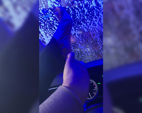 Mama Rican aka Ricansoless OnlyFans - Car wash tease