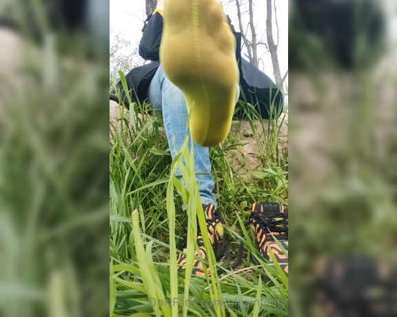 Olga Infinity aka Olgainfinity OnlyFans - Yellow dirty smelly nylon socks in the park)) 1